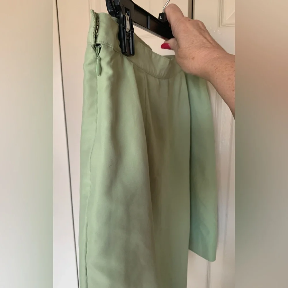Izod Vintage Light Green Skort